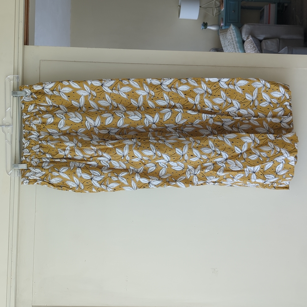 Size M Rachel Zoe Linen Pattern Pants
